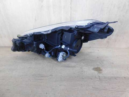 фара правая Toyota Vitz NSP130 135