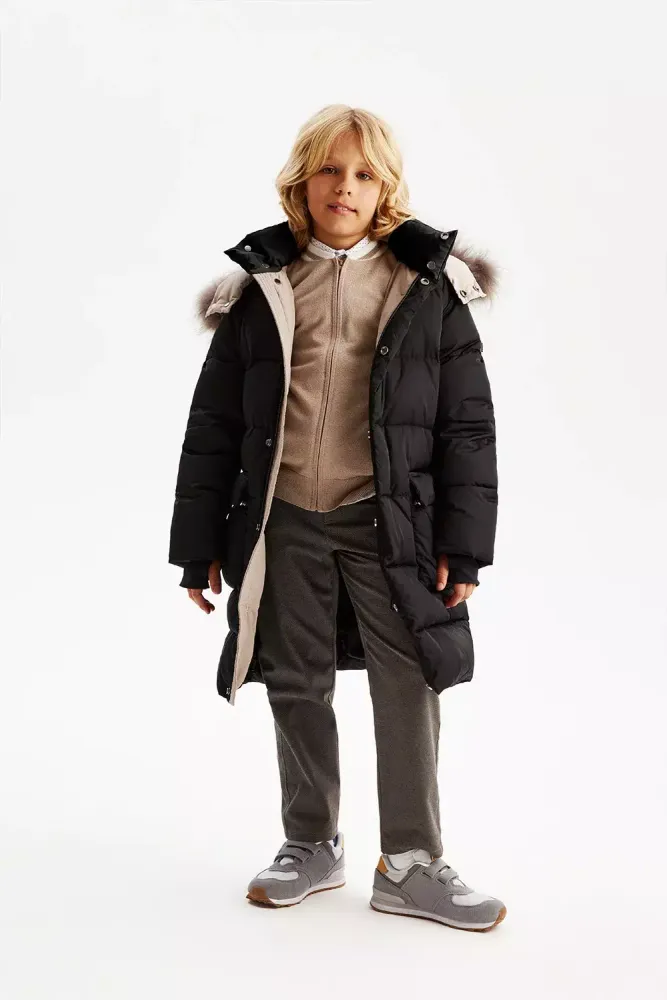 Пальто-пуховик с натуральным мехом для мальчика PULKA