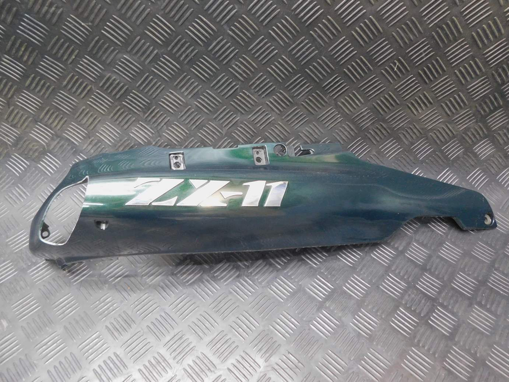 Пластик задний правый Kawasaki ZZR1100 99 36001-1502