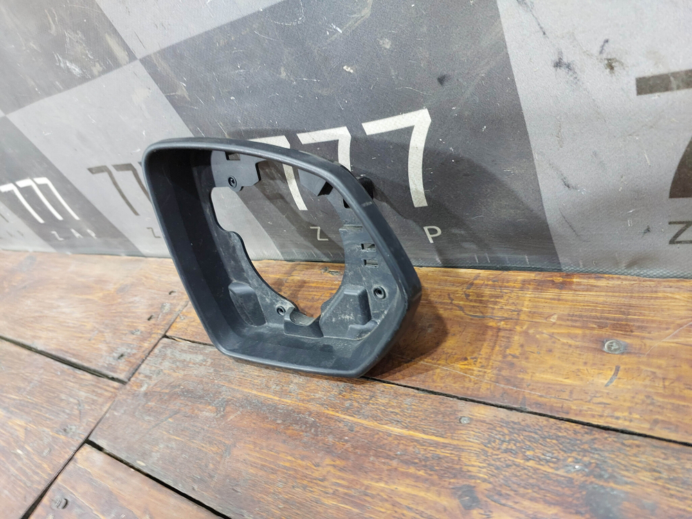 Корпус, Рамка зеркала правого Haval Jolion 21-нв Б/У Оригинал 24773006