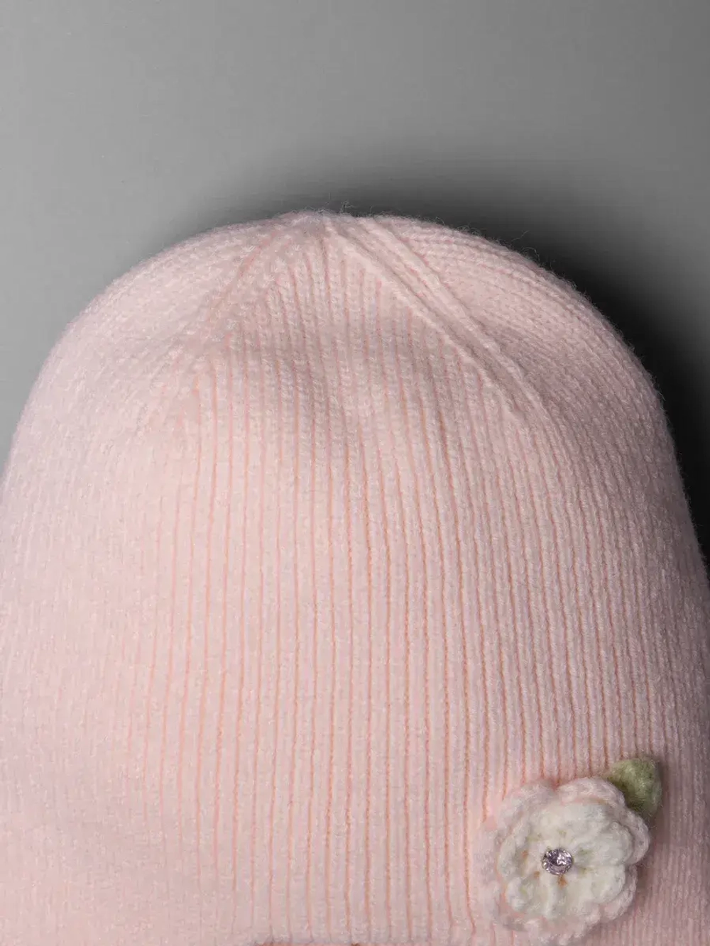 Шапка-чепчик для девочек на осень