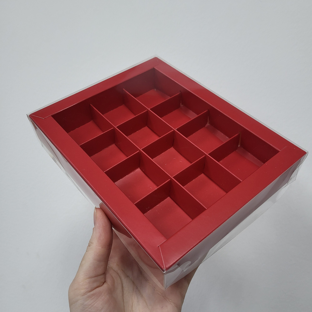 Коробка на 12 конфет ПРЕМИУМ Красная матовая 19*15*3 см