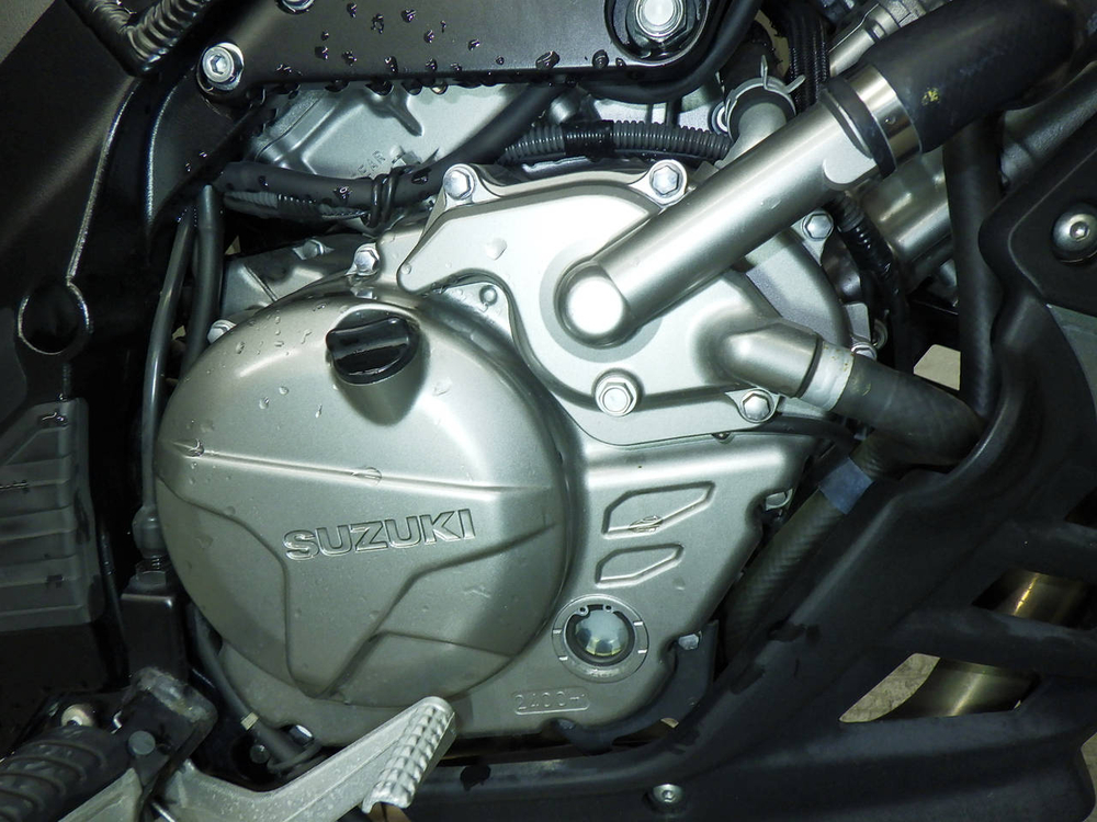 Suzuki V-Strom DL650A 054730