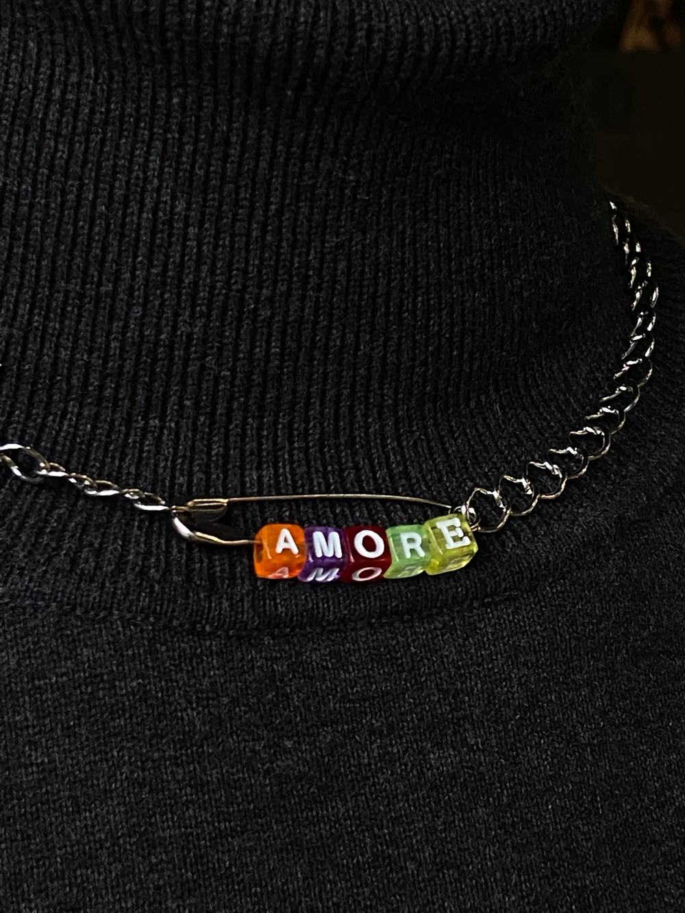 pin it necklace