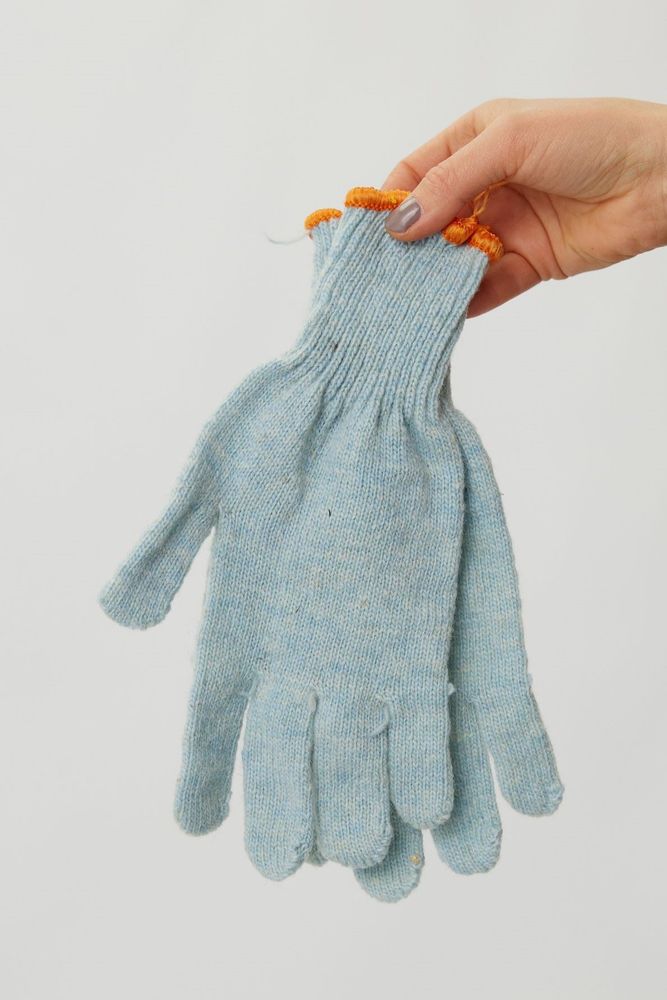 Перчатки из шерсти серого цвета