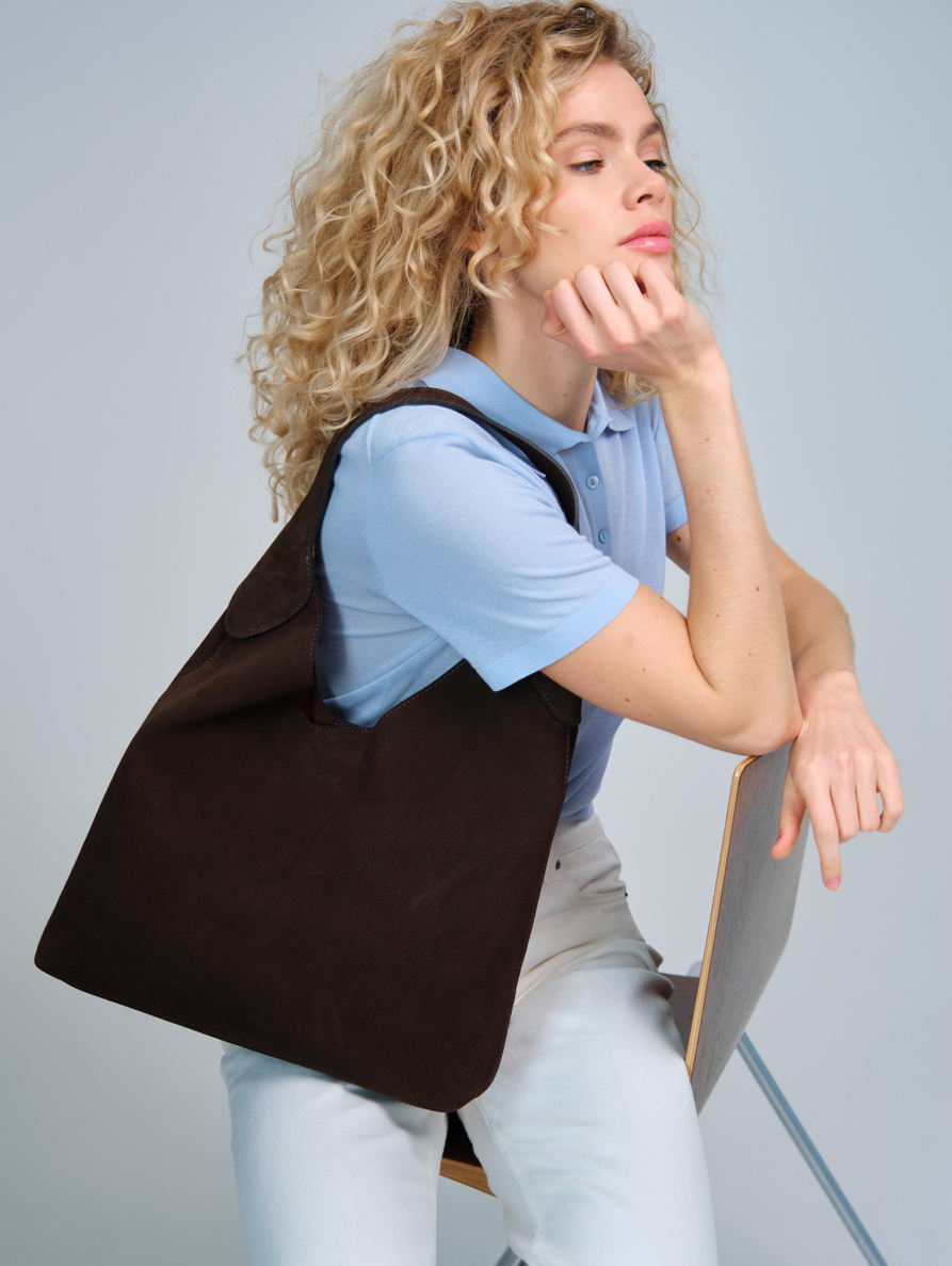 Замшевая сумка хобо Michele DBR 31156 черный каштан