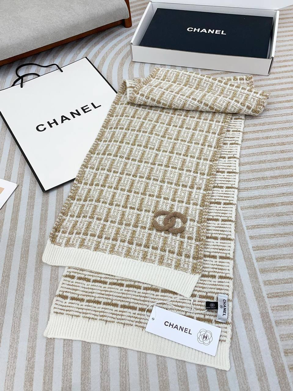 Комплект CHANEL (шарф + шапка + перчатки)