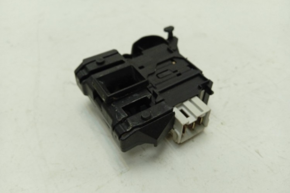 WMSG622 кт135 Блокировка люка для стиральной машины Hotpoint-Ariston WMSG622 б/у