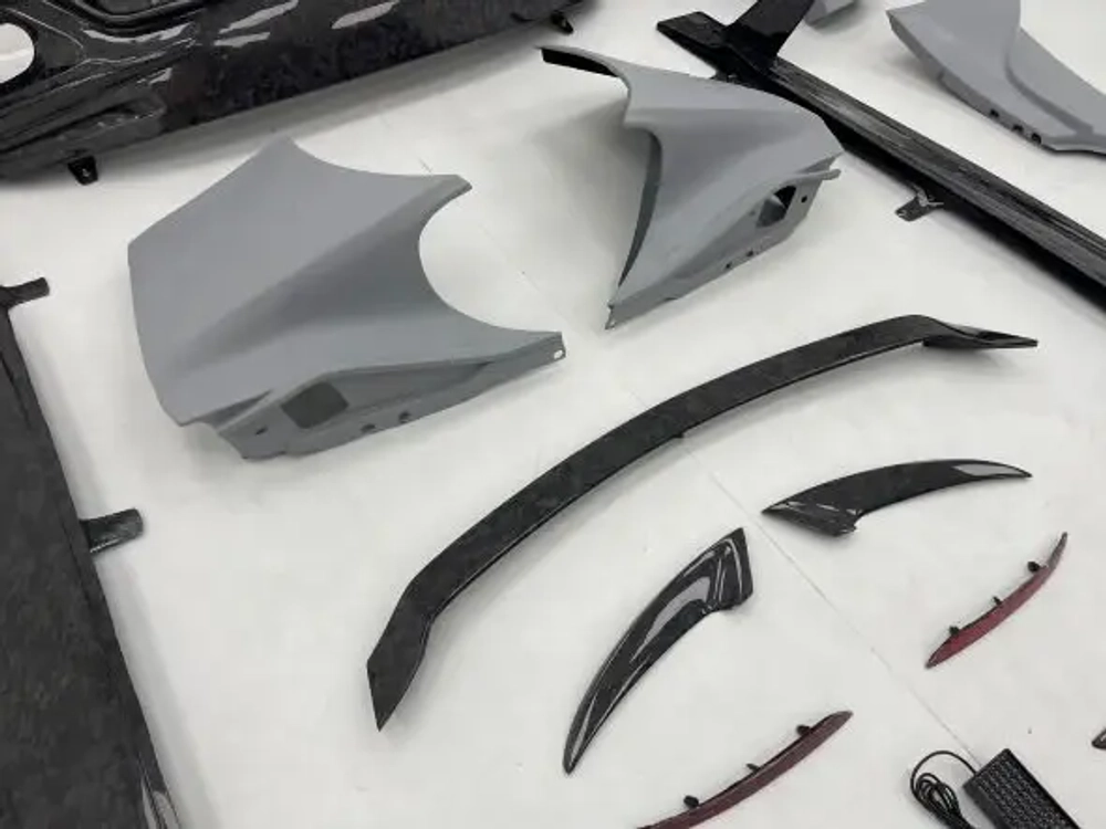 Карбоновый обвес для ASTON MARTIN DB11 2016+ Астон Мартин Аэродинамический обвес