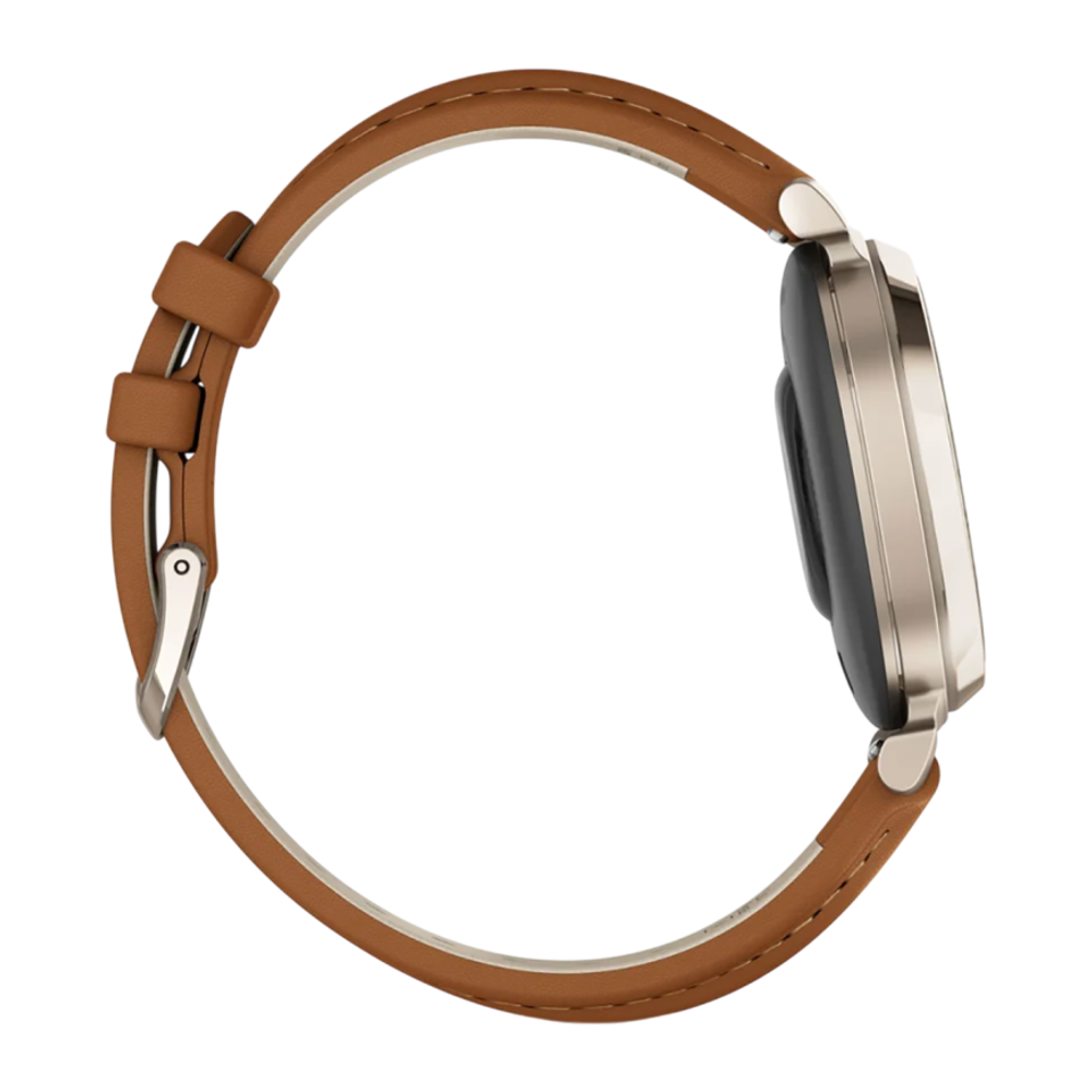 Спортивные часы Garmin Lily 2 Classic, рыжевато-коричневый кожаный ремешок Кремово-золотистый безель из алюминия, стекло Gorilla Glass. Ремешок с классической застёжкой — на запястье обхватом 110–175 мм