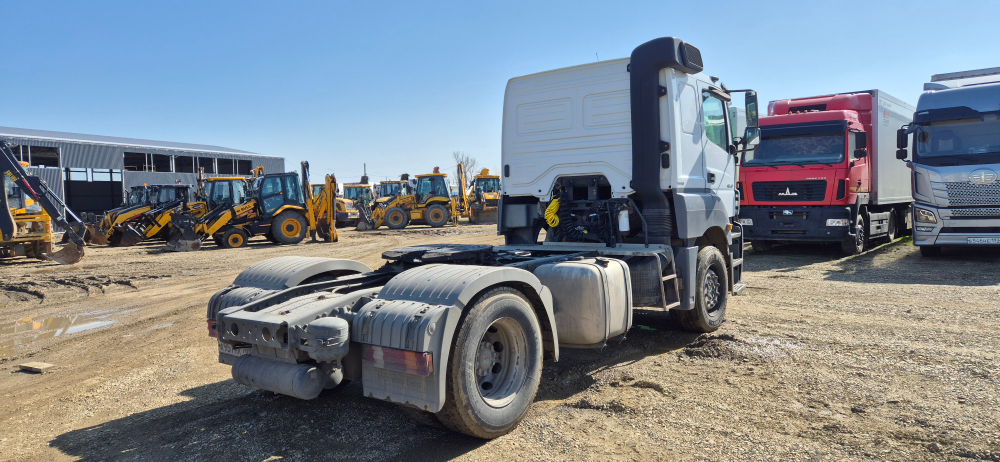 Mercedes-Benz AXOR 4x2 Седельный тягач 1840 LS (Дизельный, 12,0 л, 401 л.с., МТ)