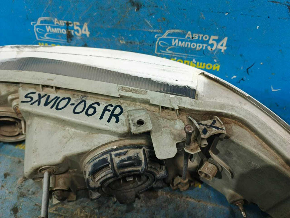 Фара передняя правая TOYOTA CAMRY 1993