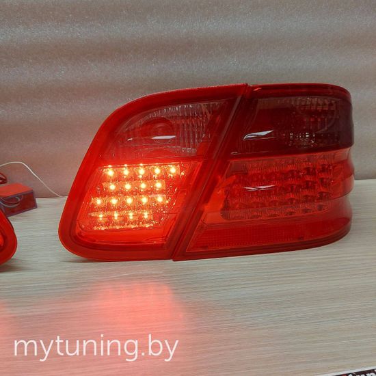 Задние фонари red smoke led для Mercedes CLK W208