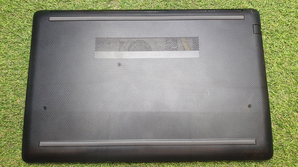 Ноутбук HP A6/8Gb/Radeon 530 2Gb/FHD/15-db0461ur 8TY70EA/Windows 10