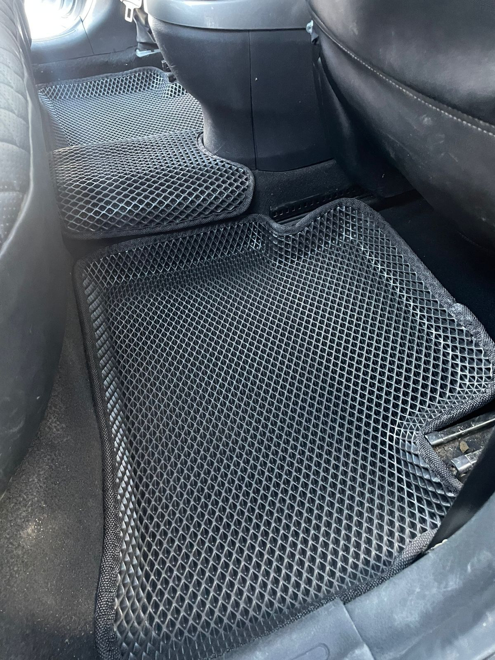 Коврики Eva с 3D бортами на Nissan Juke