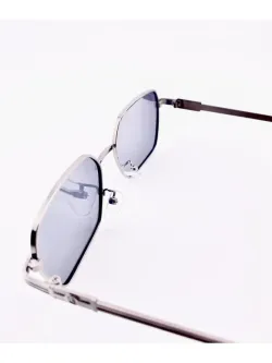 Солнцезащитные очки с поляризацией