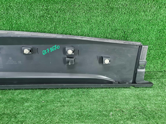 Накладка двери задняя правая VW ID.6 (2021-н.в.)