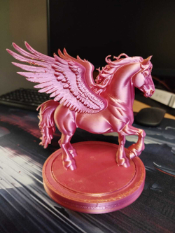 Символ года Огненная лощадь с крыльями (пегас) принесёт удачу на весь 2026 год