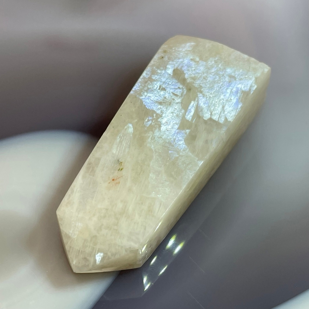 32795 Лунный камень белый Кристалл 47мм