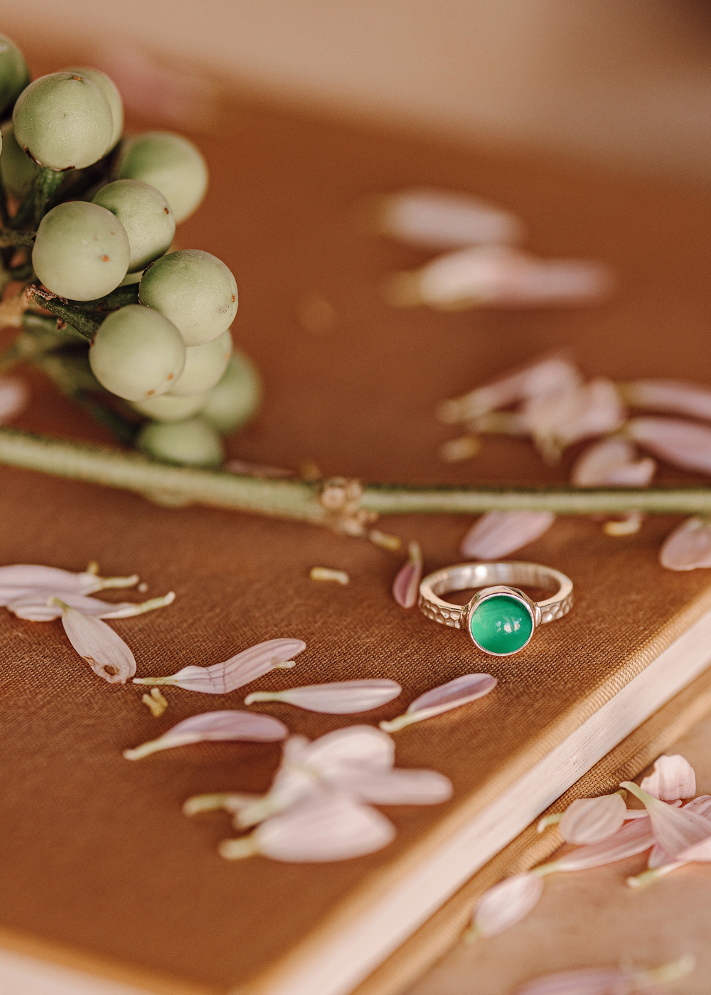 Кольцо «Моно» с зеленым кварцем