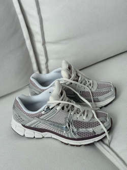 Кроссовки из натуральной кожи