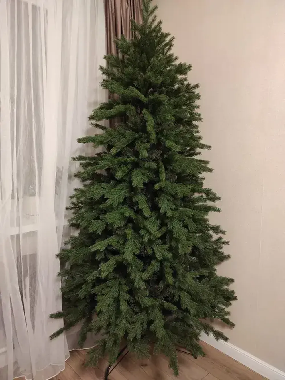 Елка Половинка «Графская» пристенная-угловая (Литая+пвх) от 1,5 м до 2,1 м