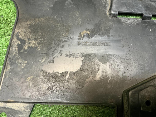 Пыльник бампера правый Lada Largus (2021-н.в.)