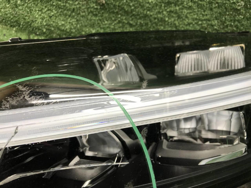 Битая Фара левая Volvo XC60 2 (2017-2021) LED