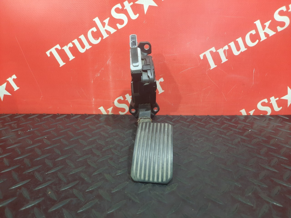 Педаль газа электронная