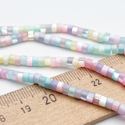 Перламутр Рондель тонированный бусины, цвет микс, размер около 4*2 мм, цена за отрезок 19 см (1/2 нити)