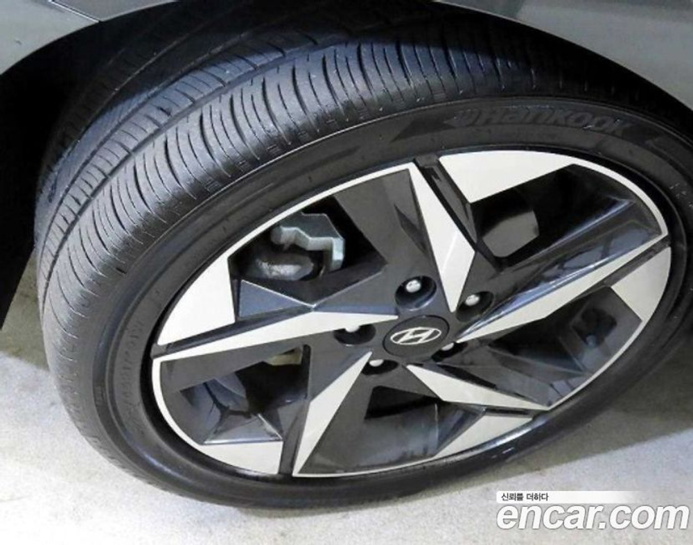 Hyundai Avante (CN7) 1.6 (11.2022)