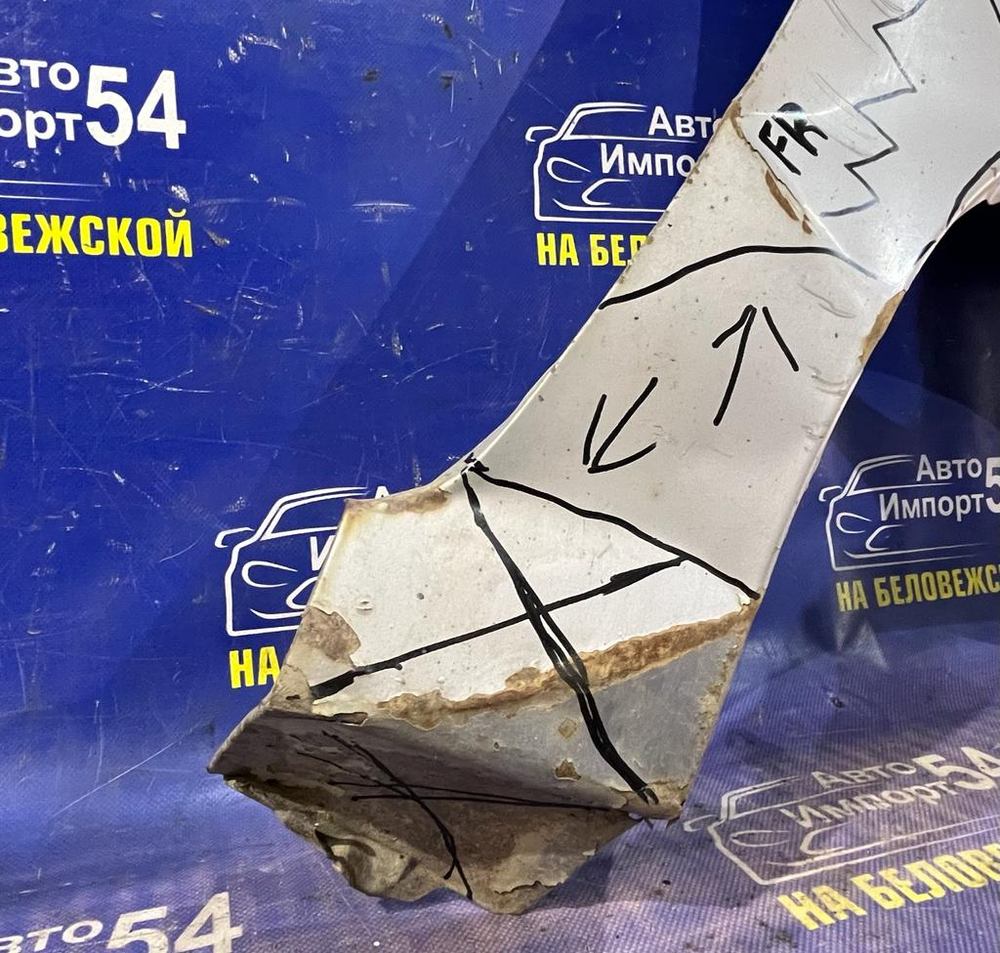 Крыло переднее правое TOYOTA PRIUS 2000