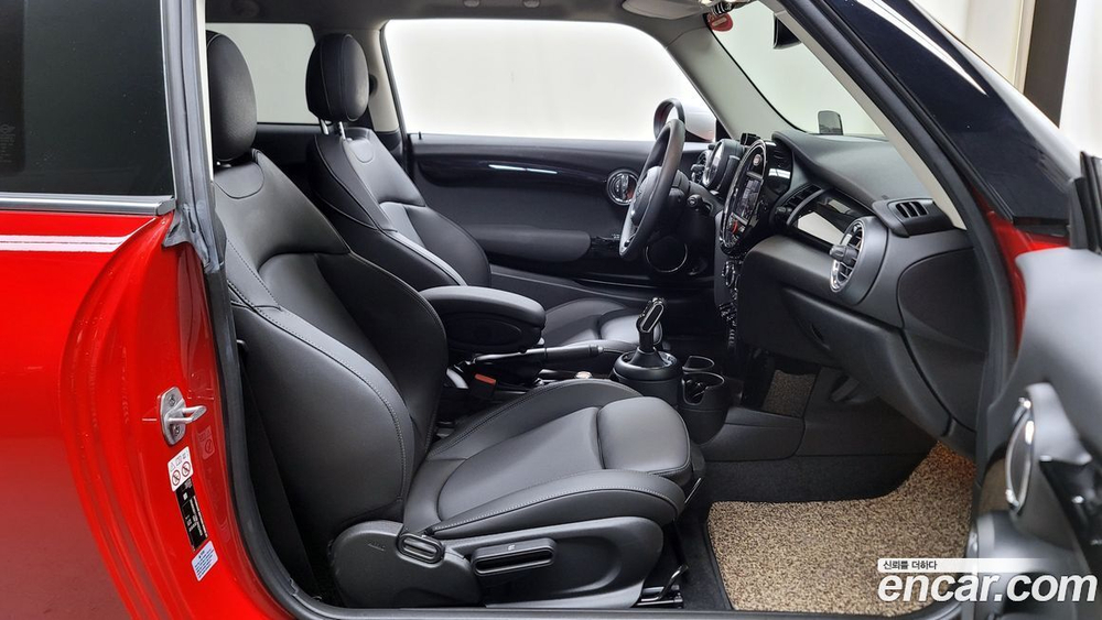 Mini Cooper HIGH (10.2020)