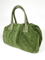 Женская зеленая сумка из натуральной замши