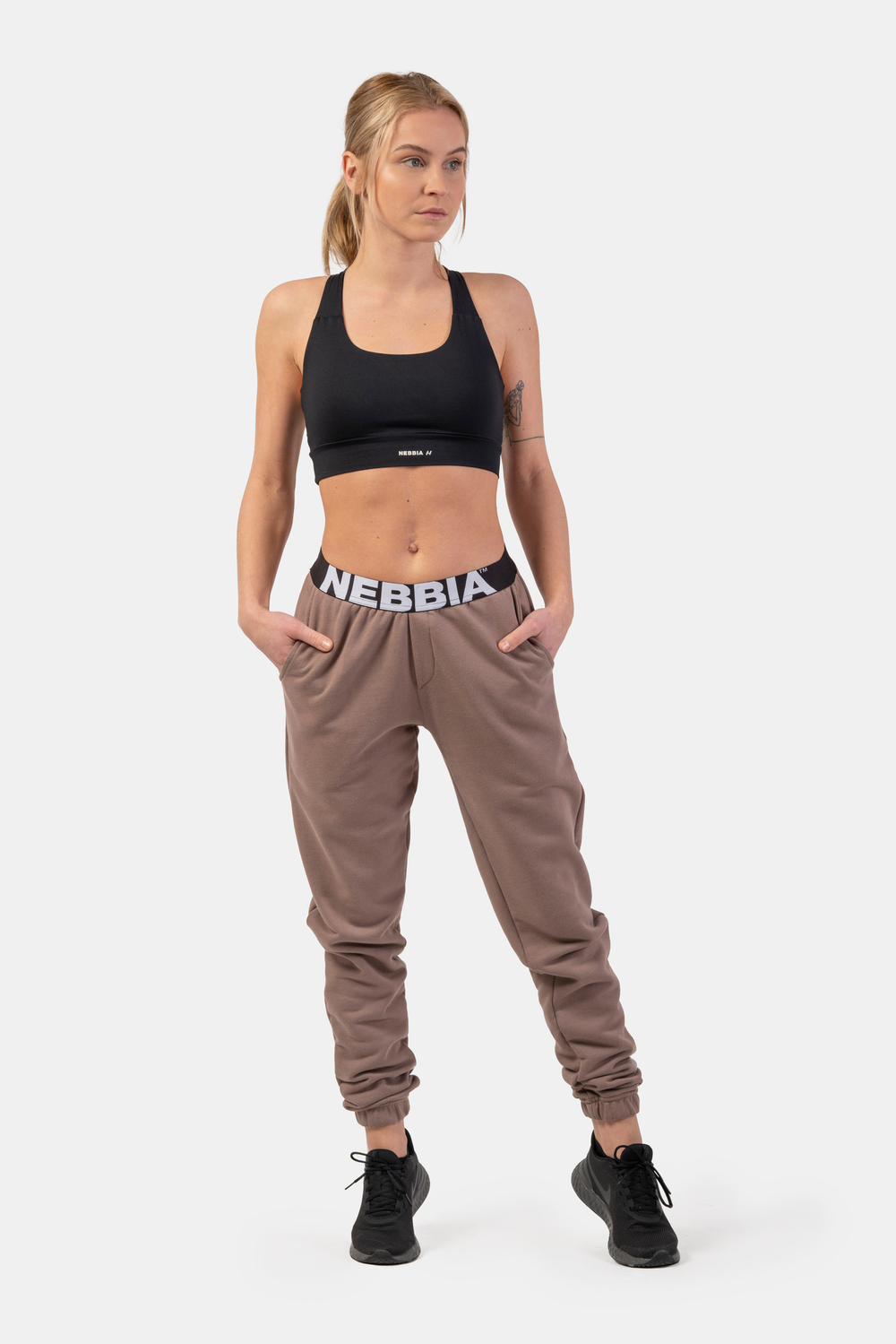 Женские штаны Nebbia Iconic Mid-Waist Sweatpants with elastic “N” waistband 408 Brown