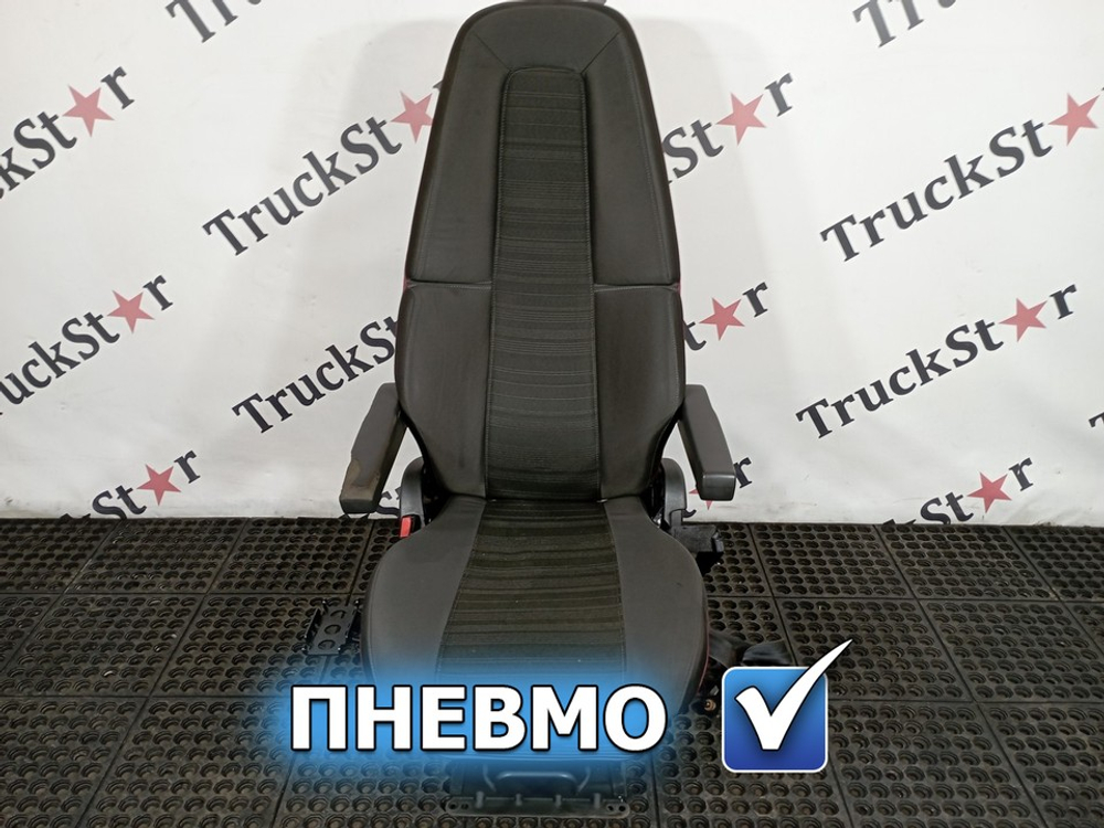 Сиденье водительское пневматическое