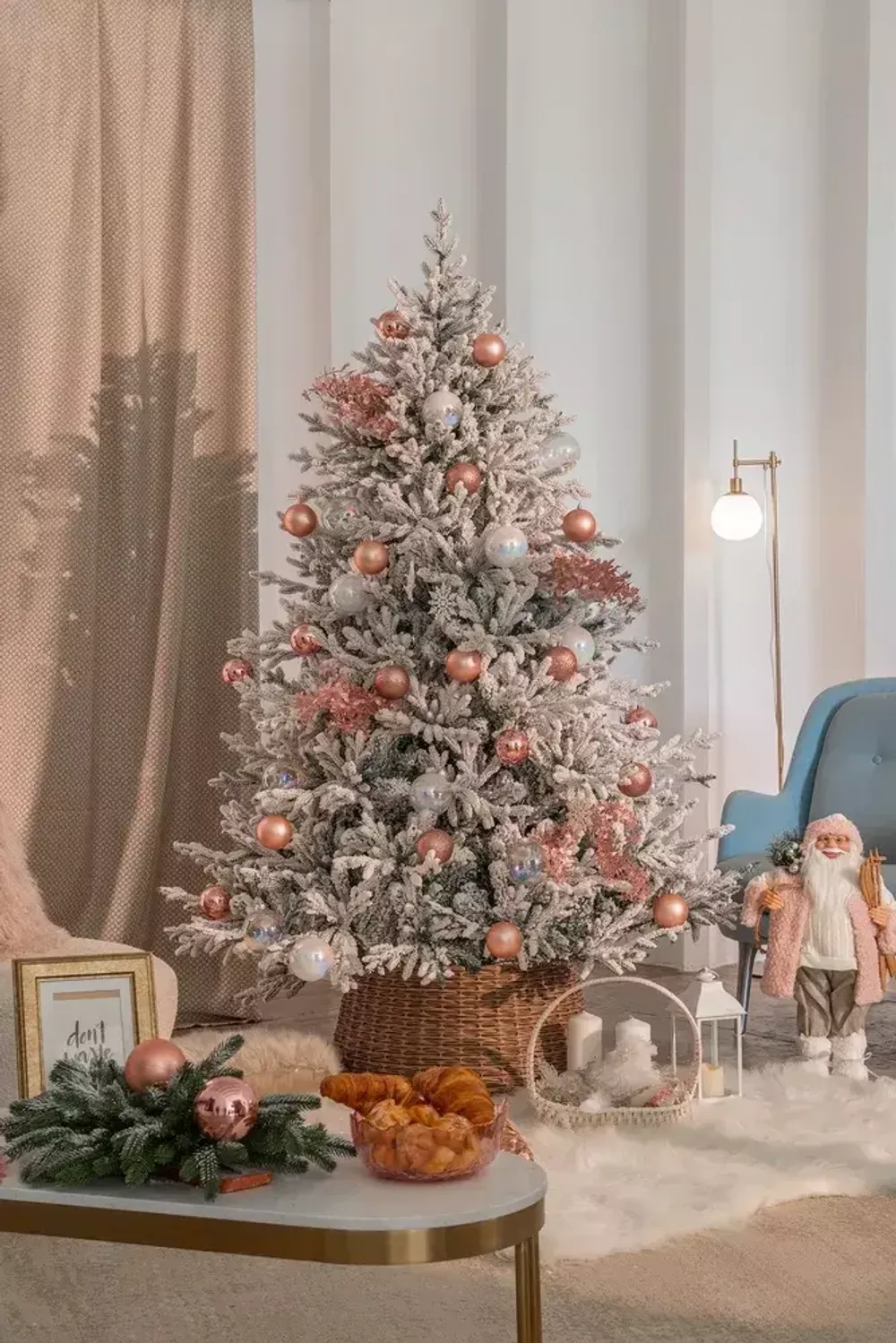 Ель заснеженная «Имперская» (Литая+пвх) 240 см / 2,4 м