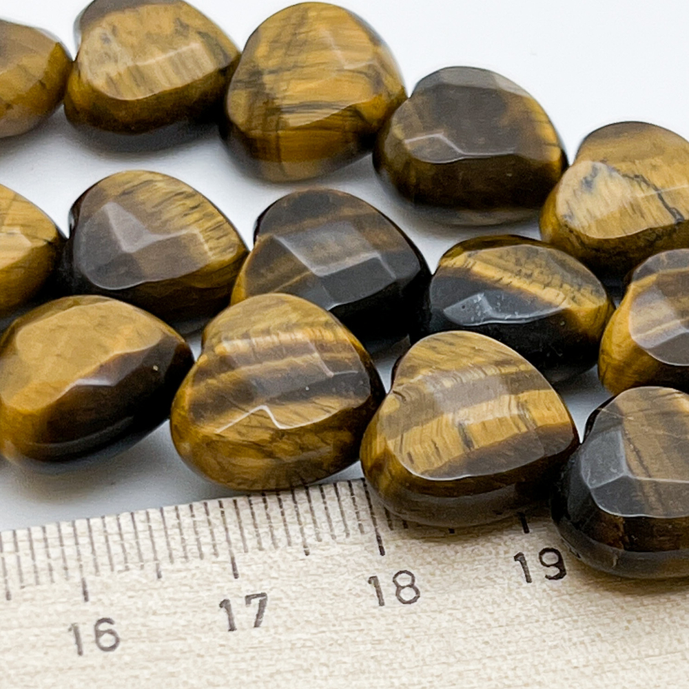 Тигровый глаз, сердце с огранкой, размер около 15 мм, цена за набор 5 шт