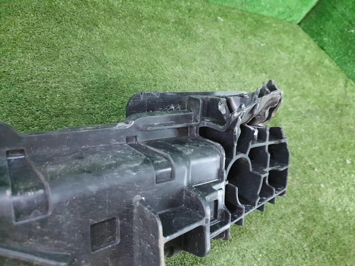 Усилитель задний Genesis GV80 (2020-н.в.)