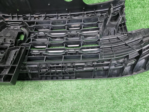 Решетка радиатора VW Teramont (2021-2023)