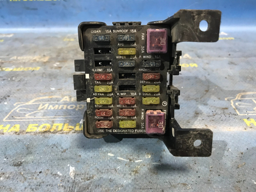 Блок предохранителей салонный MAZDA DEMIO 2001