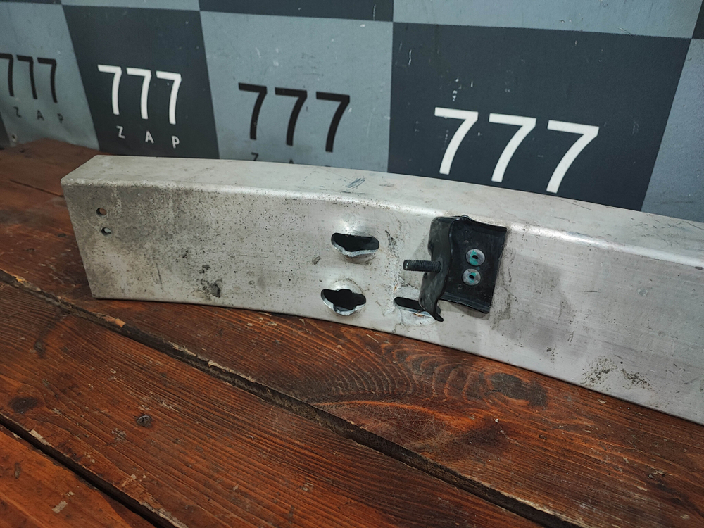 Усилитель переднего бампера LC Prado 150 13-17 Б/У Оригинал 5202160230