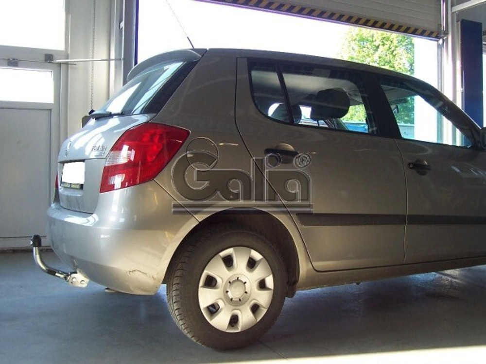 Фаркоп оцинкованный Galia S081A для Skoda Fabia хетчбек 2000-2007, 2007-2014(паспорт и сертификат в комплекте)(без электрики)
