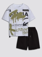 Спортивный костюм для мальчика с шортами в школу