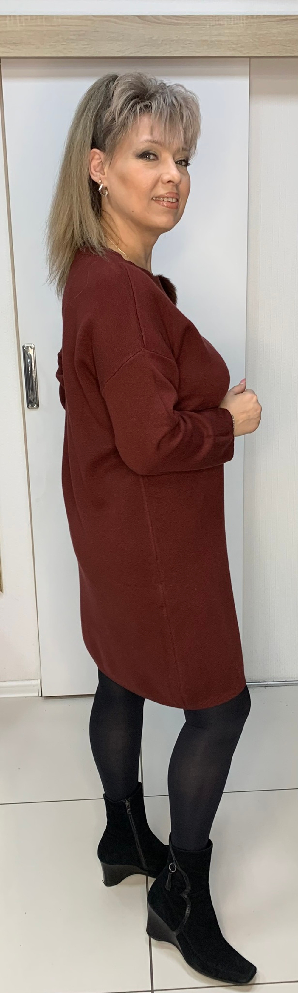 Терракотовое итальянское платье с помпоном