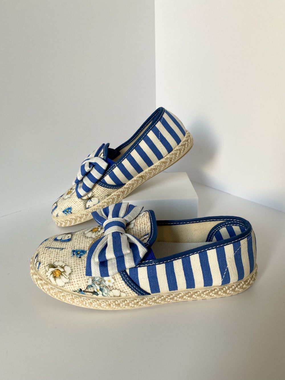 Новые текстильные слипоны  Monnalisa, 32