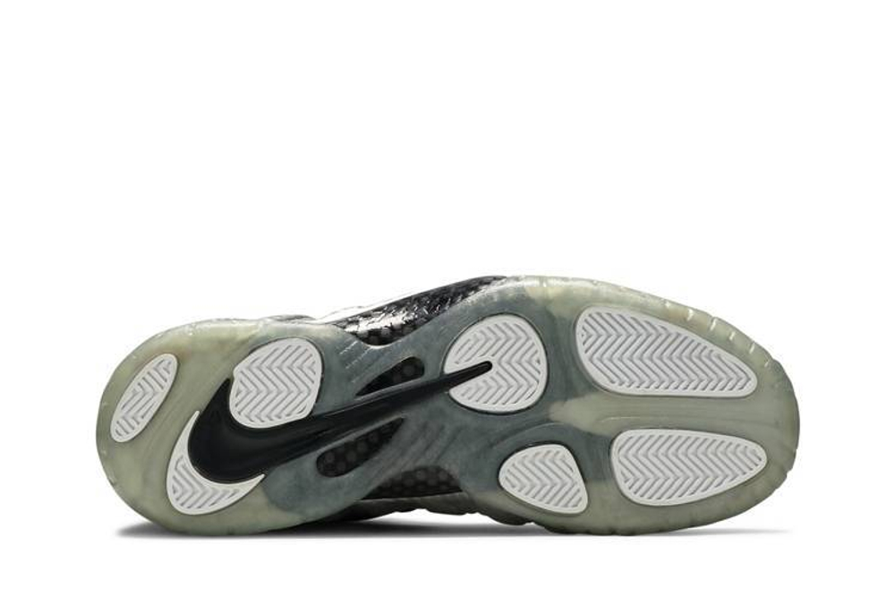 Nike Foamposite Pro Silver Surfer Hyper Sneakers