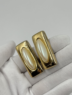 Клипсы прямоугольные с «жемчугом» Givenchy
