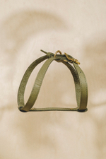 Цельнокожаная шлейка Зеленая