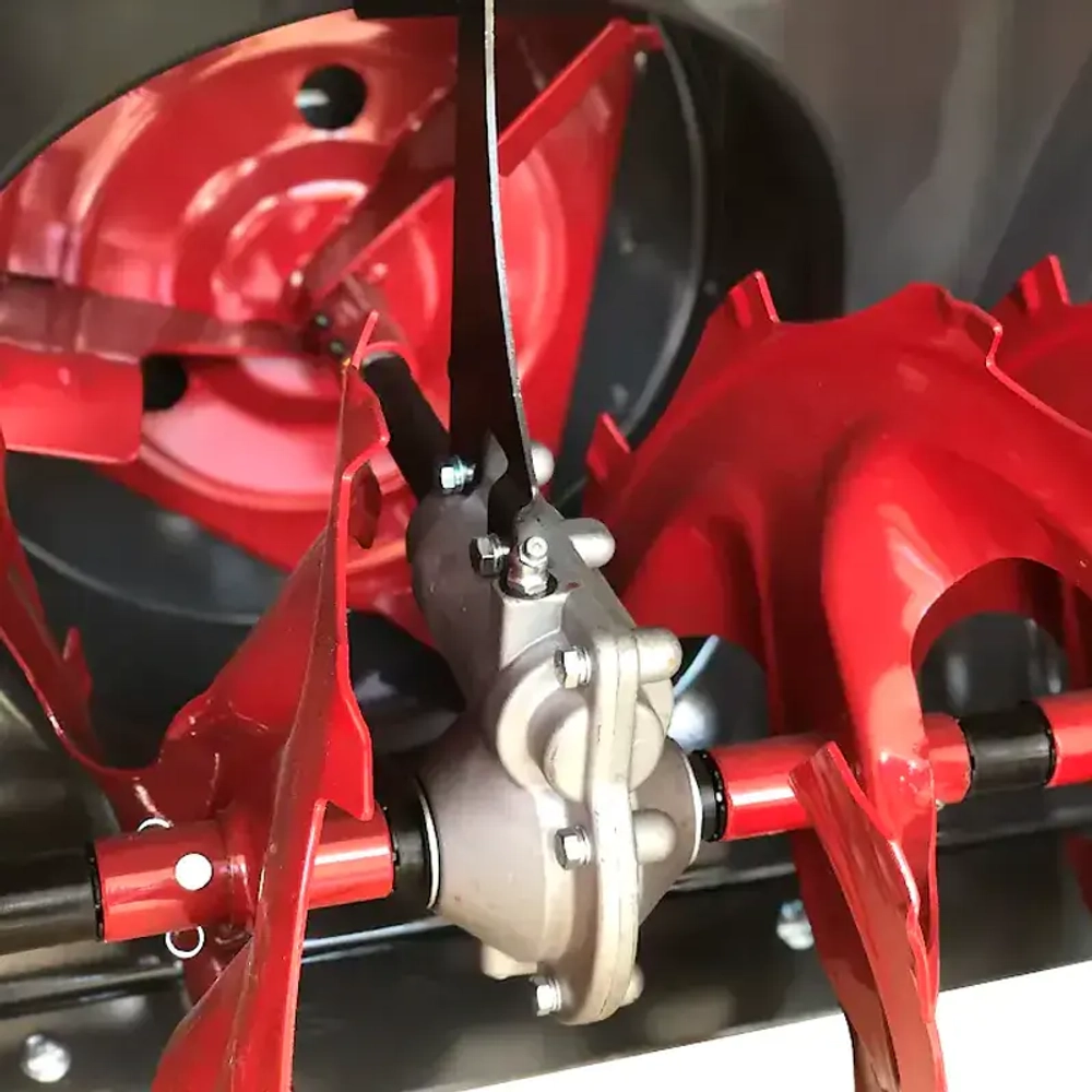 EVOline SBG 760 E бензиновый снегоуборщик 15 л.с. ковш 76 см, выброс 15 м, 6 вперед/2 назад